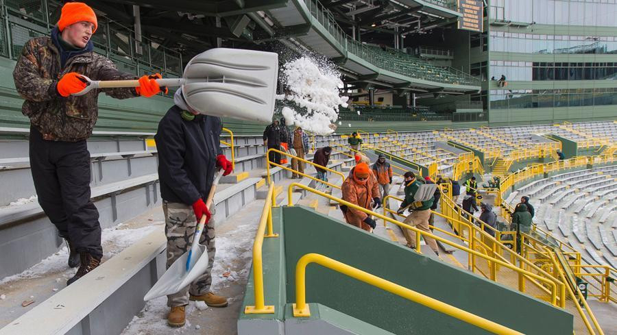 Lambeau Field preps for Saturday soccer match